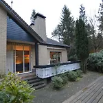 Quaint In With Swimming Pool Vila