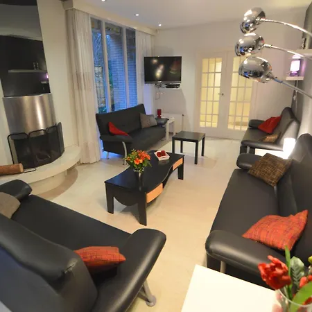 Quaint In With Swimming Pool Villa *