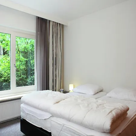 Quaint In With Swimming Pool Villa