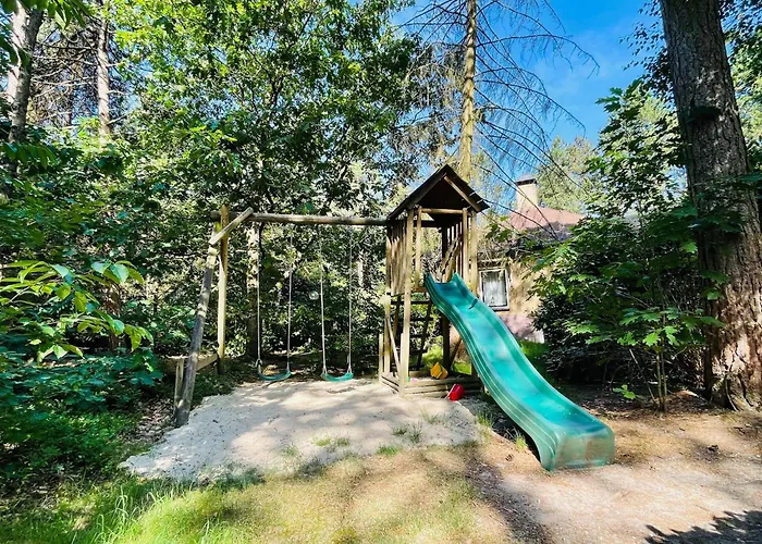 Quaint In With Swimming Pool 빌라