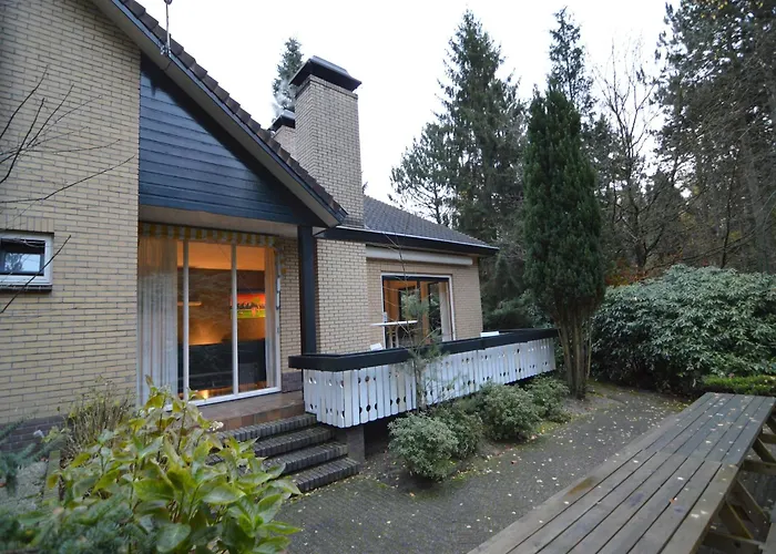 Quaint In With Swimming Pool 빌라