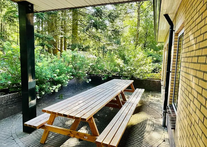 빌라 Quaint In With Swimming Pool