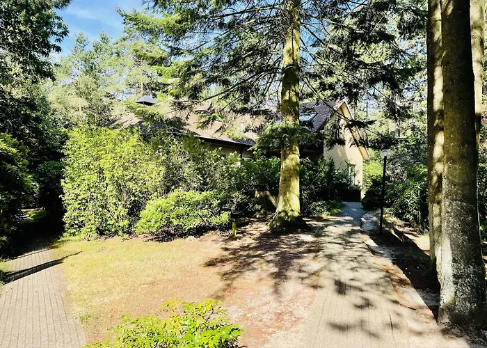 Quaint In With Swimming Pool 빌라 *