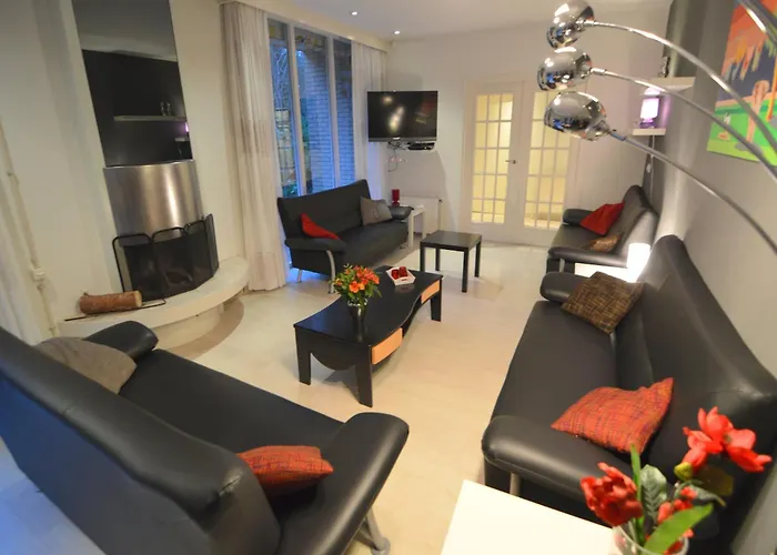 Quaint In With Swimming Pool *