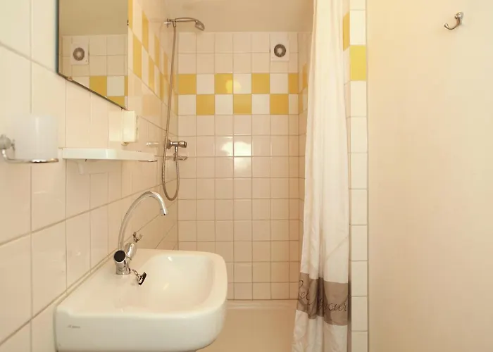 Vila Quaint In With Swimming Pool Doornspijk