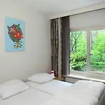 Quaint In With Swimming Pool *
